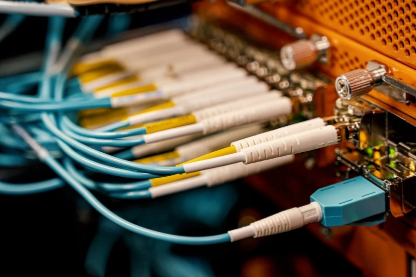 KKR est devenu un acteur majeur du secteur des télécommunications. ©Creative Commons Licence