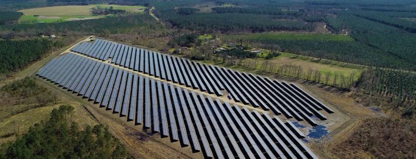 La centrale solaire de Saint-Avit en France, détenue par Neoen.