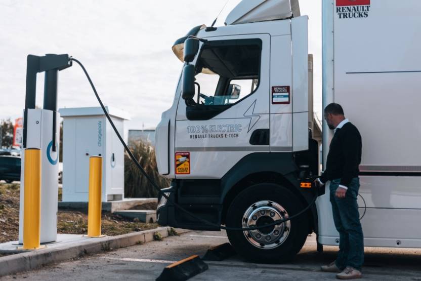 Chargepoly opère des infrastructures de recharge rapide à destination des plateformes logistiques, des flottes professionnelles ou des méga-hubs publics. ©Chargepoly