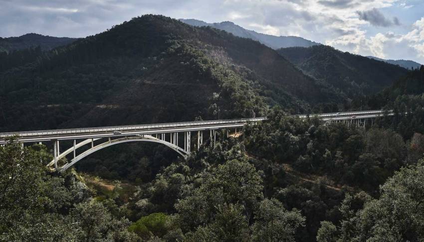 Les autoroutes péri-urbaines de Barcelone de Cedinsa.