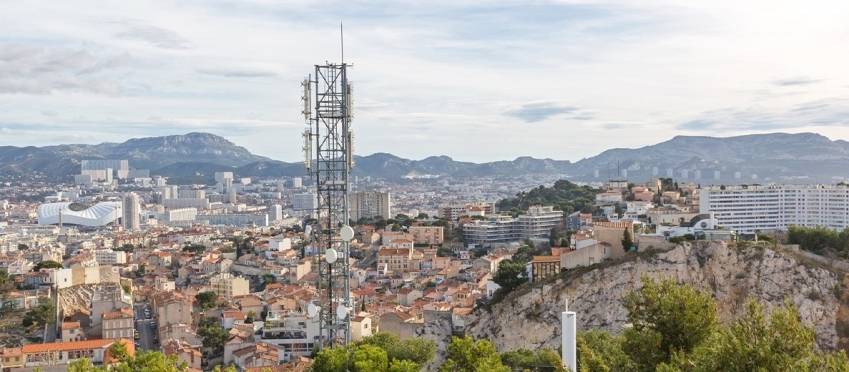 Une des tours télécoms détenue par Cellnex.