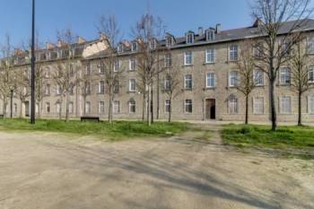 Une caserne est d&eacute;sormais en vente &agrave; Dinan.