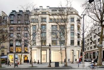 Le 79 Champs-&Eacute;lys&eacute;es, flagship de Nike