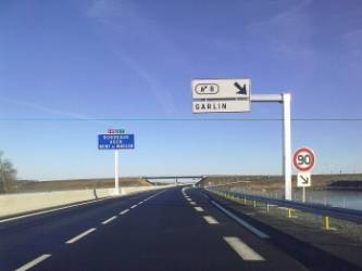 Vue de l'autoroute A65. 