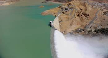Le barrage de Wadi Dayqah, où doit être installée la STEP développée par EDF dans le cadre de son accord avec le sultanat d'Oman. © Vinci