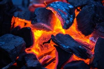 Le biocharbon, un des produits de la pyrogazéification.